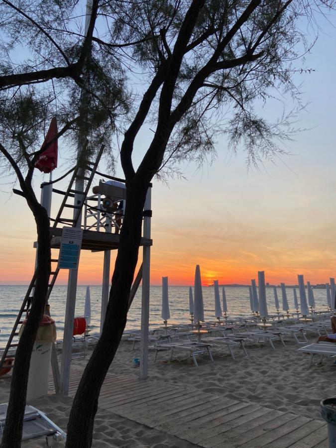 Attico In Riva Al Mare Apartment Gallipoli Bagian luar foto