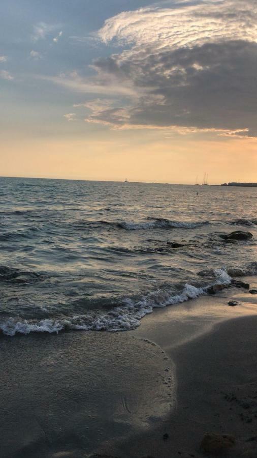 Attico In Riva Al Mare Apartment Gallipoli Bagian luar foto